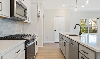 325 Colsen Dr, Acworth, GA 30102