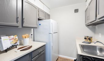1931 N CLEVELAND St 602, Arlington, VA 22201