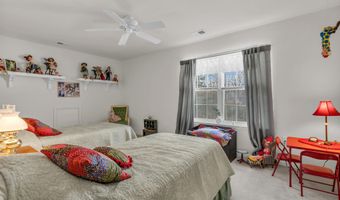 33 Quincy Ter, Barnegat, NJ 08005