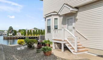 12 Blue Heron Ln, Bayville, NJ 08721