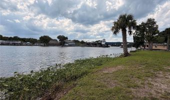 1570 RIVEREDGE Ct, Astor, FL 32102