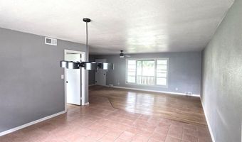 624 Navajoe Rd, Altus, OK 73521
