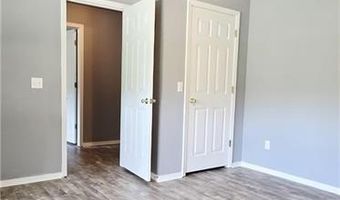 1 Hunby Ln, Bella Vista, AR 72715