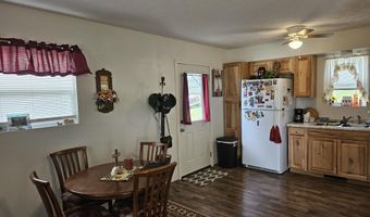 819 E Washington Ave, Ava, MO 65608
