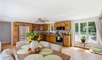 253 Station St, Coventry, RI 02816
