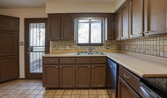 9 Pheasant Hill Dr NE, Albuquerque, NM 87111