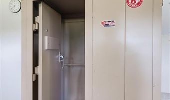 1426 E State Line Rd, Baxter Springs, KS 66713