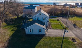 120 Chestnut Ave, Narragansett, RI 02882