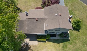 540 Sherman Ave, Belford, NJ 07718