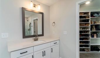 552 Watauga Ln, Aberdeen, NC 28315