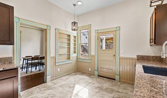 155 Central Ave, Ashland, OR 97520