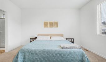 121 S Vandriver Way, Aurora, CO 80018