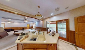 136 Lock Ln, Alum Creek, WV 25003