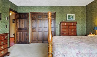 60 Abena Shr, Belgrade, ME 04917