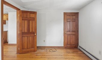 400 Thames St, Bristol, RI 02809