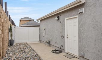 6951 Quiet Cove Dr, Carlsbad, CA 92011