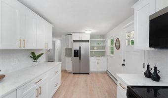 153 Vineyard Ave, Cumberland, RI 02864