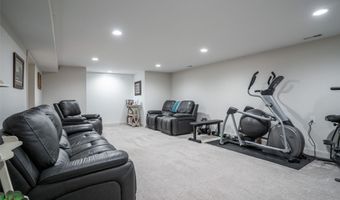713 17th Ave SW, Altoona, IA 50009