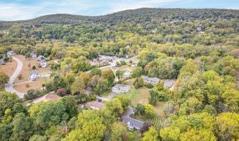 3 Travel Rd, Alloway, NJ 07461