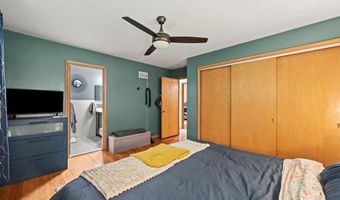 7204 Rockspring Dr, Affton, MO 63123