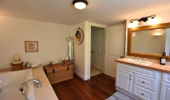 146 Calef Hwy, Barrington, NH 03825