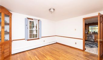 584 Division Rd, East Greenwich, RI 02818