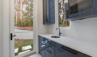 2983 Habersham Ct NW, Atlanta, GA 30305