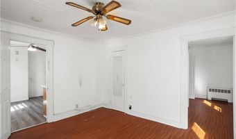 63 Lincoln Ave, Cranston, RI 02920