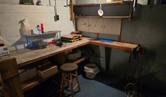 86 S MAIN St, Albion, PA 16401