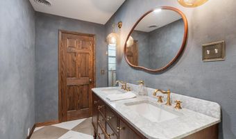 907 BROADMOOR St, Amarillo, TX 79106