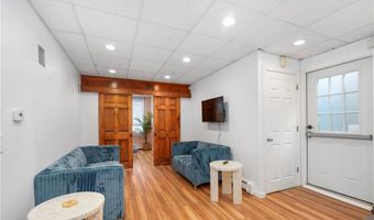 15 Thomas St, North Providence, RI 02911