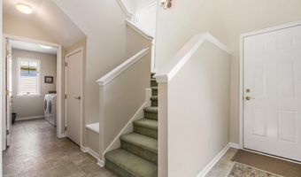 2736 Aspen Ct, Ann Arbor, MI 48108