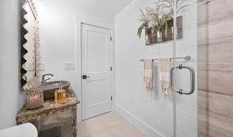 4724 CROSS St, Philadelphia, PA 19128