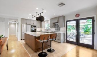 10162 Sierra Madre Rd, Spring Valley, CA 91977