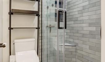 6902 MARY CAROLINE Cir E, Alexandria, VA 22310