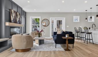 28 Amsden St 28, Arlington, MA 02474