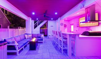 18 Mea Ln, Beach Haven, NJ 08008