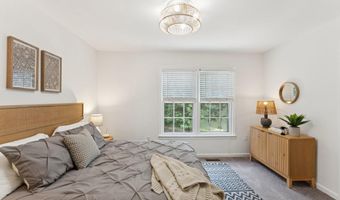 6316 CHIMNEY WOOD Ct, Alexandria, VA 22306