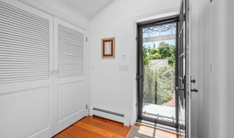 91 Allyn Ln, Barnstable, MA 02630