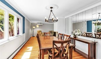 21 Tee Ct, Amherst, NY 14221