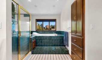 1508 N NICHOLAS St, Appleton, WI 54914