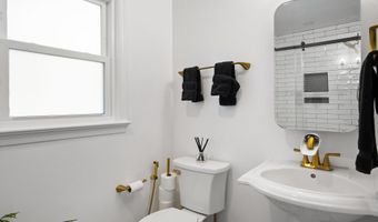 2606 N QUINCY St, Arlington, VA 22207