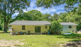 1192 Church Of God Rd, Bonneau, SC 29431