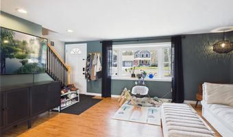 19 Deerwood Dr B, Amherst, NH 03031
