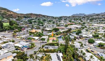 743 Akumu St, Kailua, HI 96734