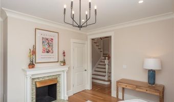 36 Bull St, Newport, RI 02840