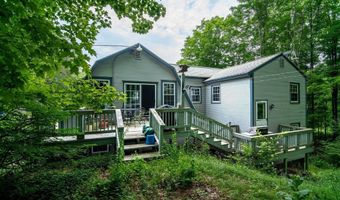 53 Henry St, Amherst, MA 01002