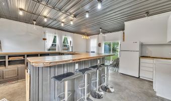 497 Rohr St, Arnolds Park, IA 51331