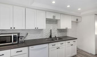 682 W GAIL Dr, Chandler, AZ 85225