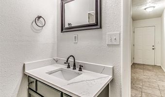 7211 NW 44th Dr, Bethany, OK 73008